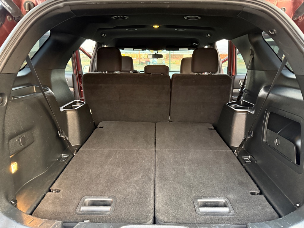 Photo 13 of this FORD EXPLORER