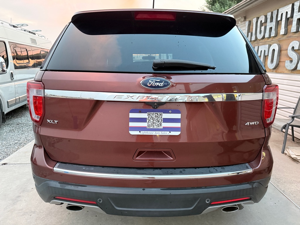 Photo 5 of this FORD EXPLORER