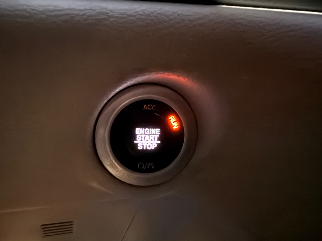 Photo 17 of this CHRYSLER VOYAGER