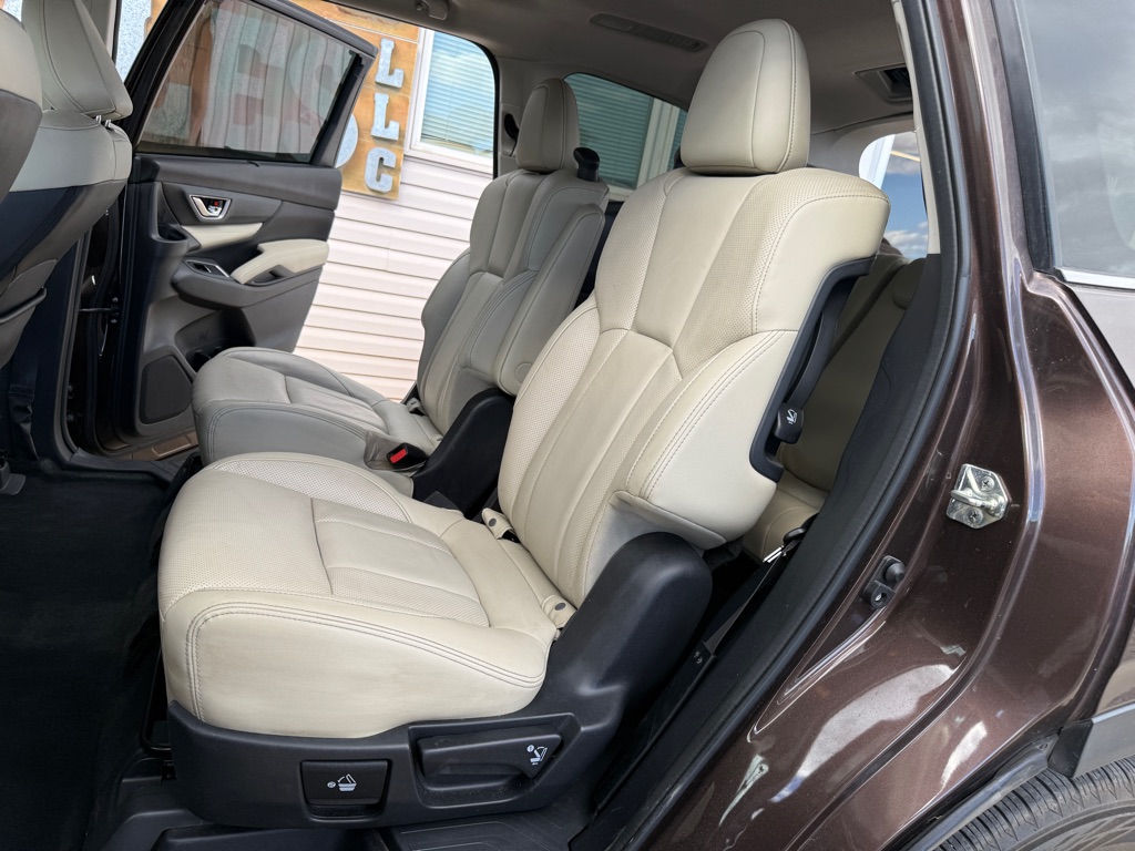 Photo 11 of this SUBARU ASCENT
