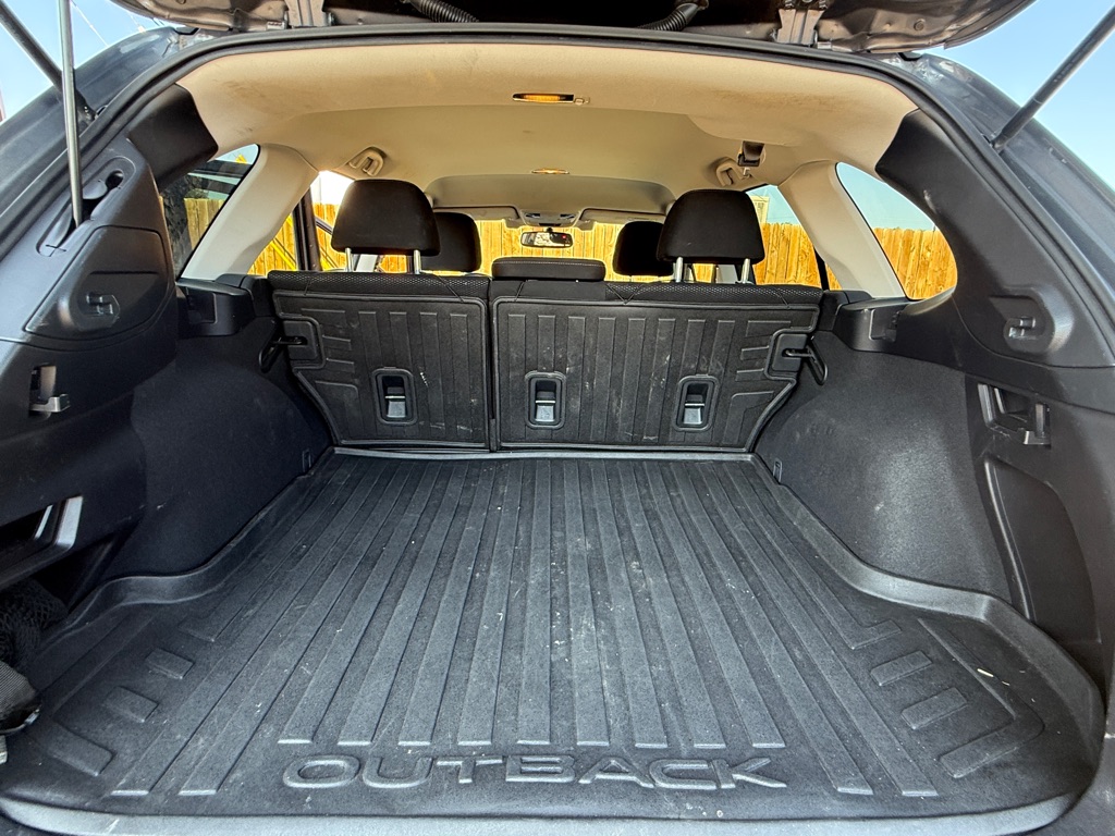 Photo 13 of this SUBARU OUTBACK