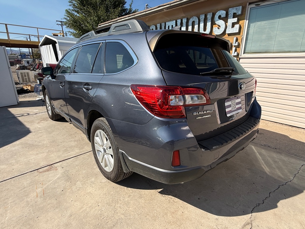 Photo 3 of this SUBARU OUTBACK