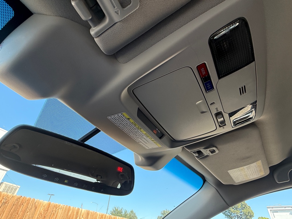 Photo 11 of this SUBARU OUTBACK