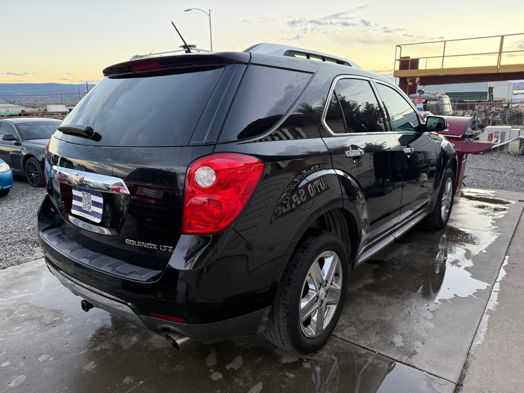 Photo 5 of this CHEVROLET EQUINOX
