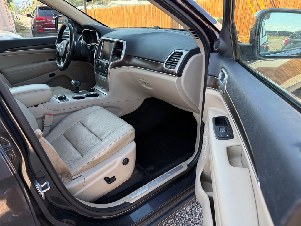 Photo 13 of this JEEP GRAND CHEROKEE