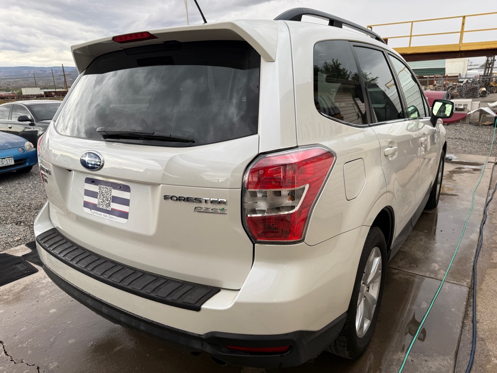 Photo 5 of this SUBARU FORESTER
