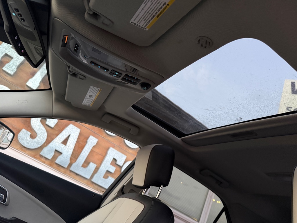 Photo 17 of this CHEVROLET EQUINOX
