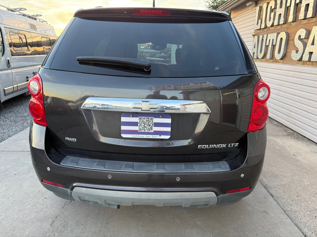 Photo 4 of this CHEVROLET EQUINOX