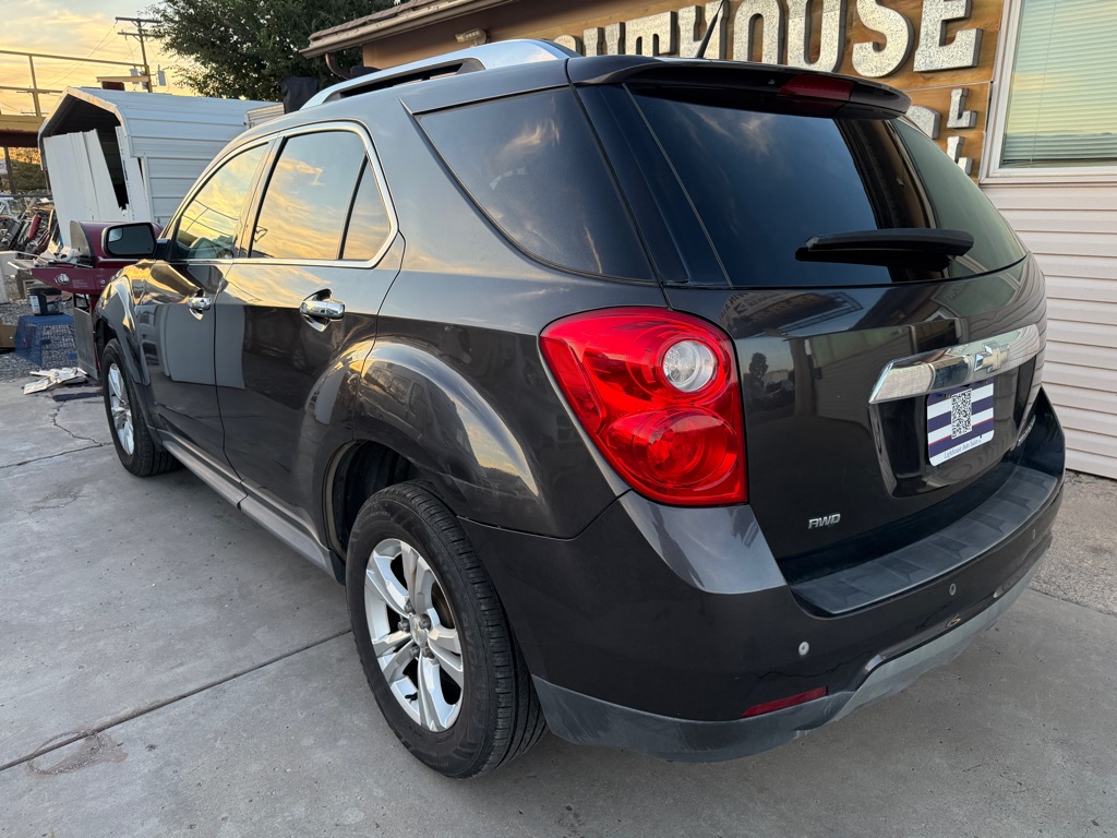 Photo 5 of this CHEVROLET EQUINOX