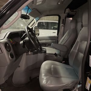 Photo 9 of this FORD ECONOLINE