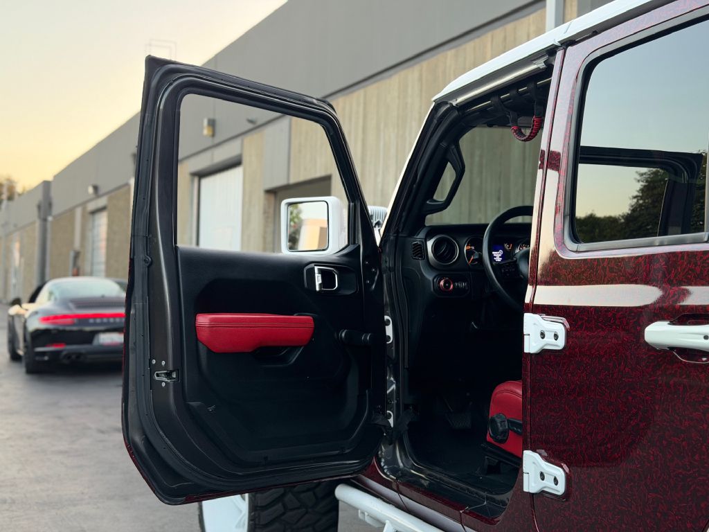 Photo 10 of this JEEP WRANGLER UNLIMI