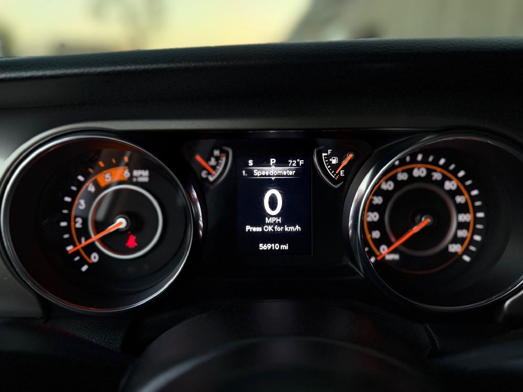 Photo 18 of this JEEP WRANGLER UNLIMI