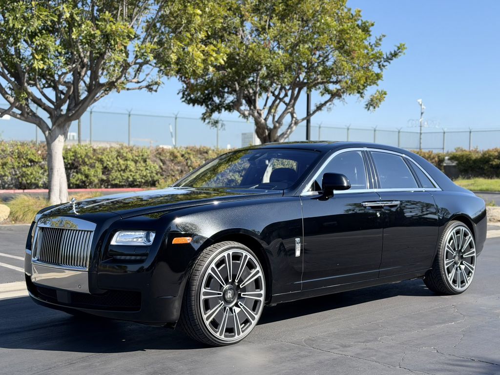 Black 2014 Rolls-Royce Ghost Sedan Rear-Wheel Drive 8-Speed Automatic