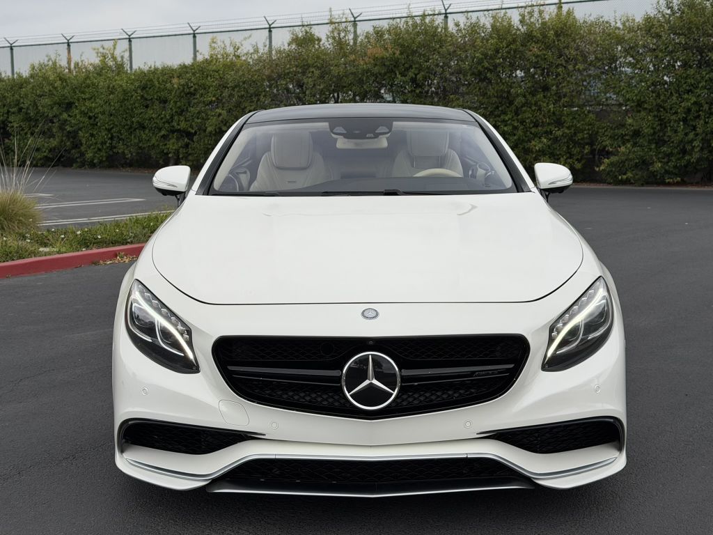 Photo 6 of this MERCEDES-BENZ S-CLASS