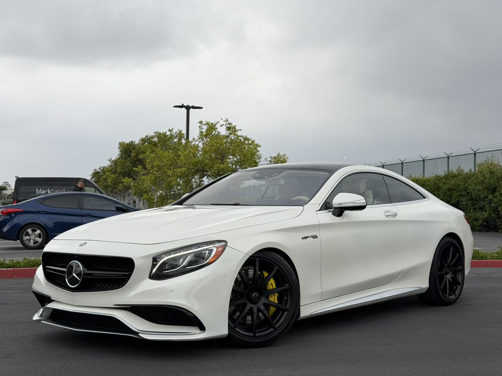 Photo 7 of this MERCEDES-BENZ S-CLASS