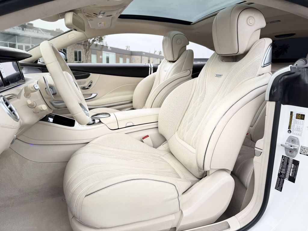 Photo 16 of this MERCEDES-BENZ S-CLASS