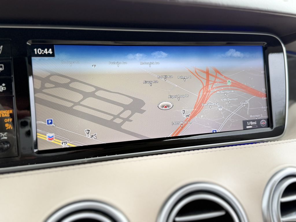 Photo 31 of this MERCEDES-BENZ S-CLASS