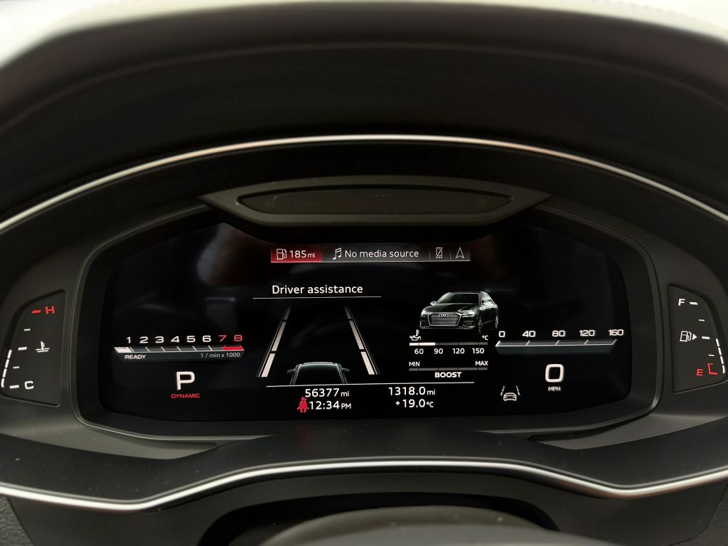 Photo 33 of this AUDI S6
