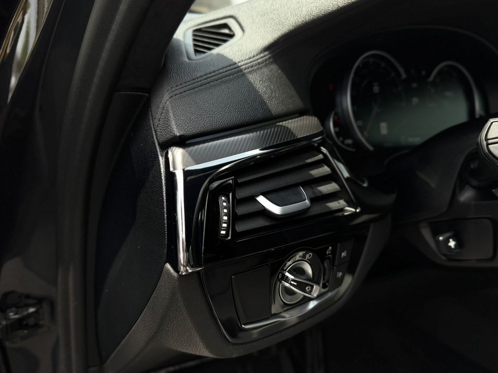 Photo 15 of this BMW M5