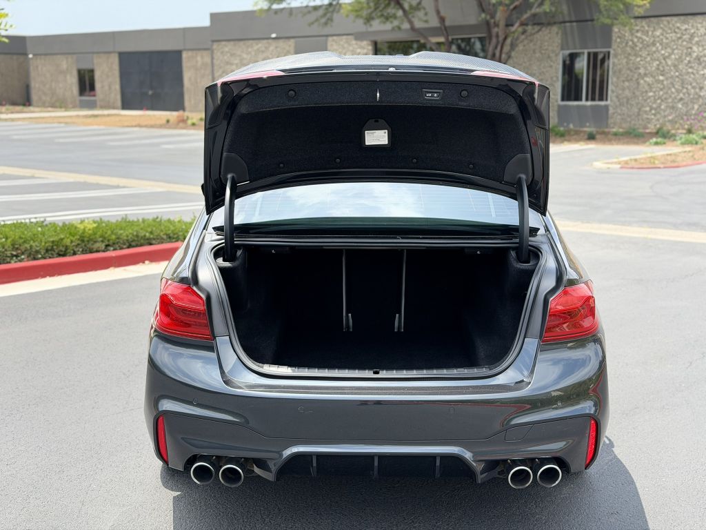 Photo 21 of this BMW M5