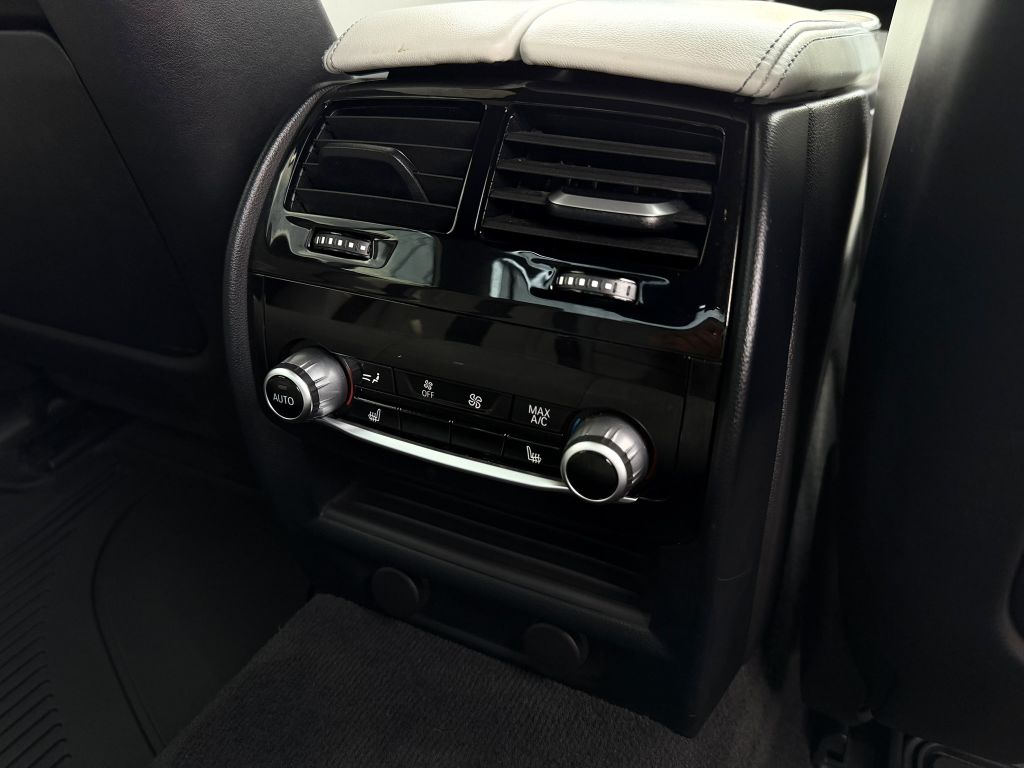 Photo 28 of this BMW M5