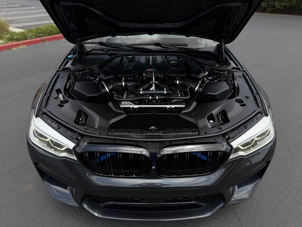 Photo 34 of this BMW M5