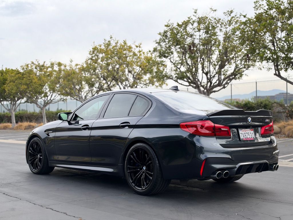 Photo 9 of this BMW M5