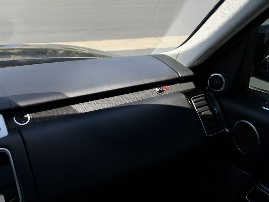 Photo 20 of this LAND ROVER RANGE ROVER SPO