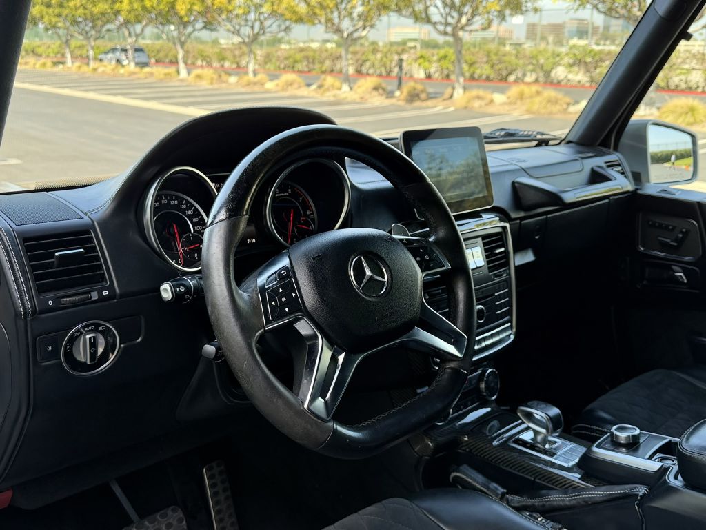 Photo 8 of this MERCEDES-BENZ G-CLASS