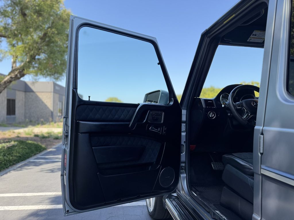 Photo 9 of this MERCEDES-BENZ G-CLASS
