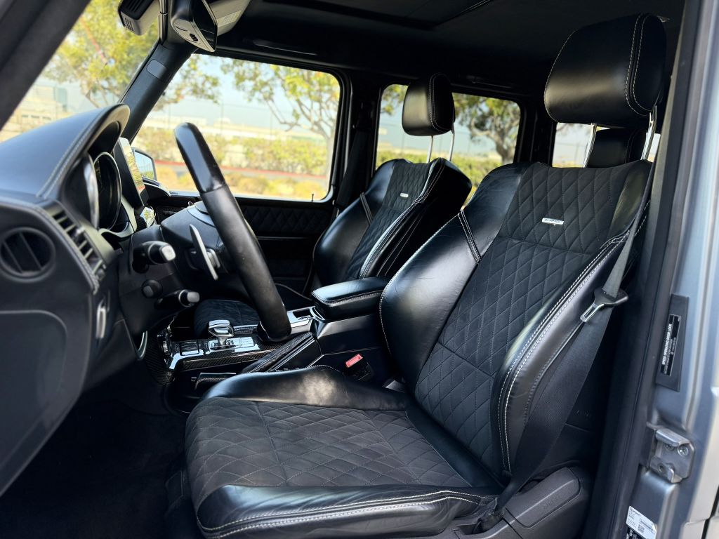 Photo 10 of this MERCEDES-BENZ G-CLASS