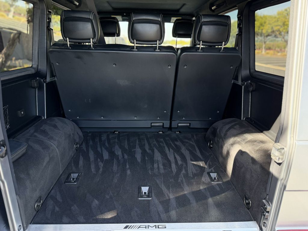 Photo 16 of this MERCEDES-BENZ G-CLASS