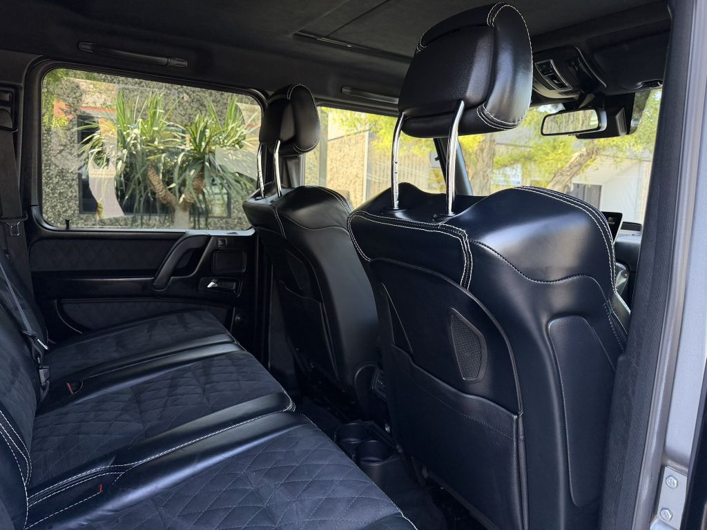 Photo 20 of this MERCEDES-BENZ G-CLASS