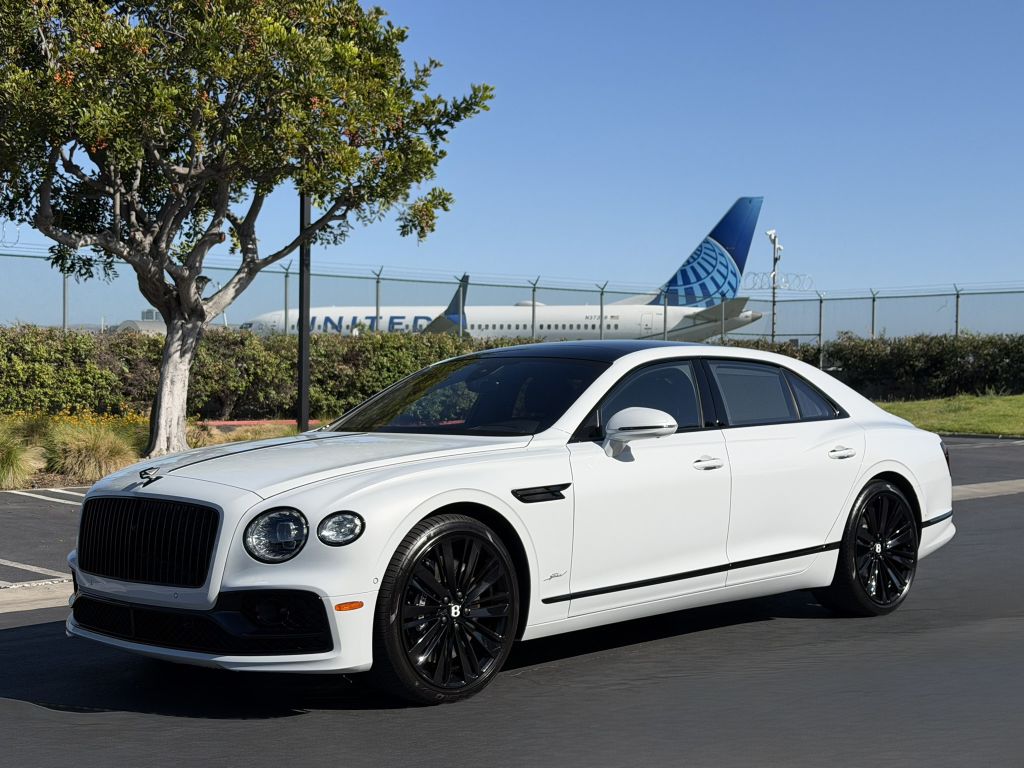 Photo 4 of this BENTLEY FLYING SPUR
