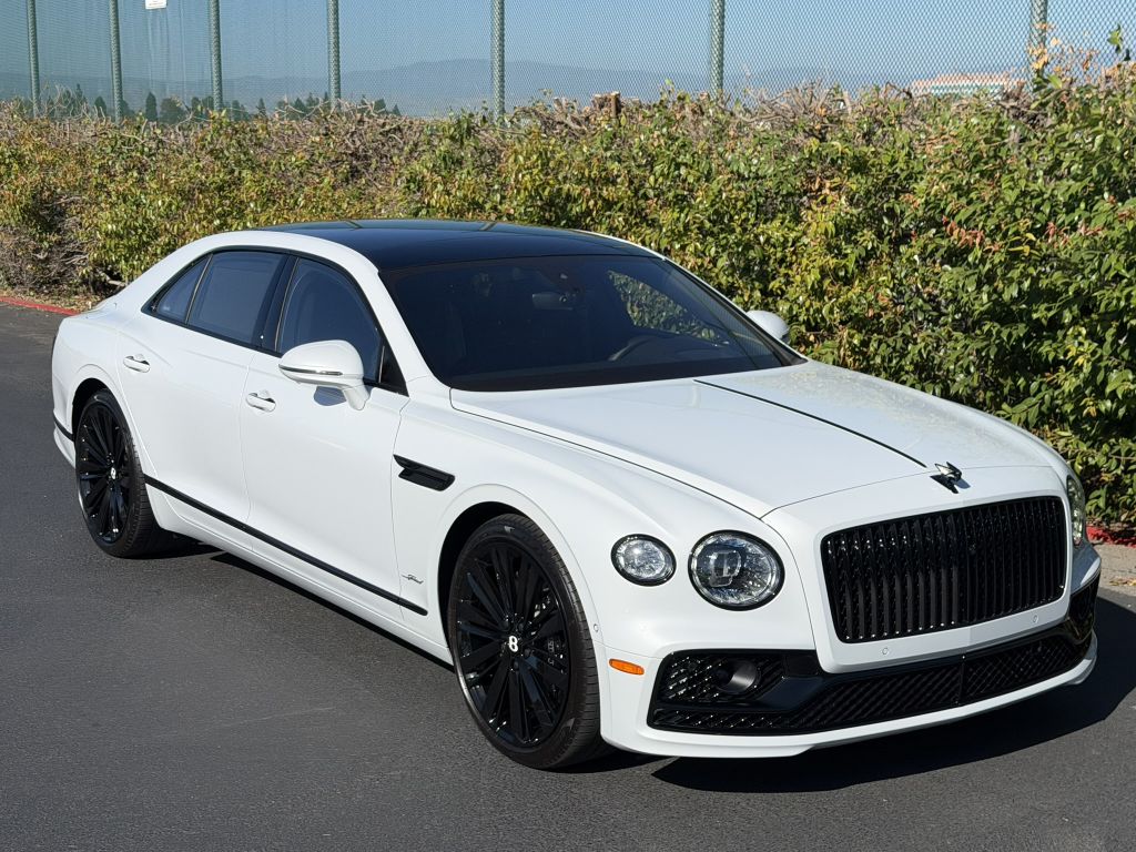 Photo 16 of this BENTLEY FLYING SPUR