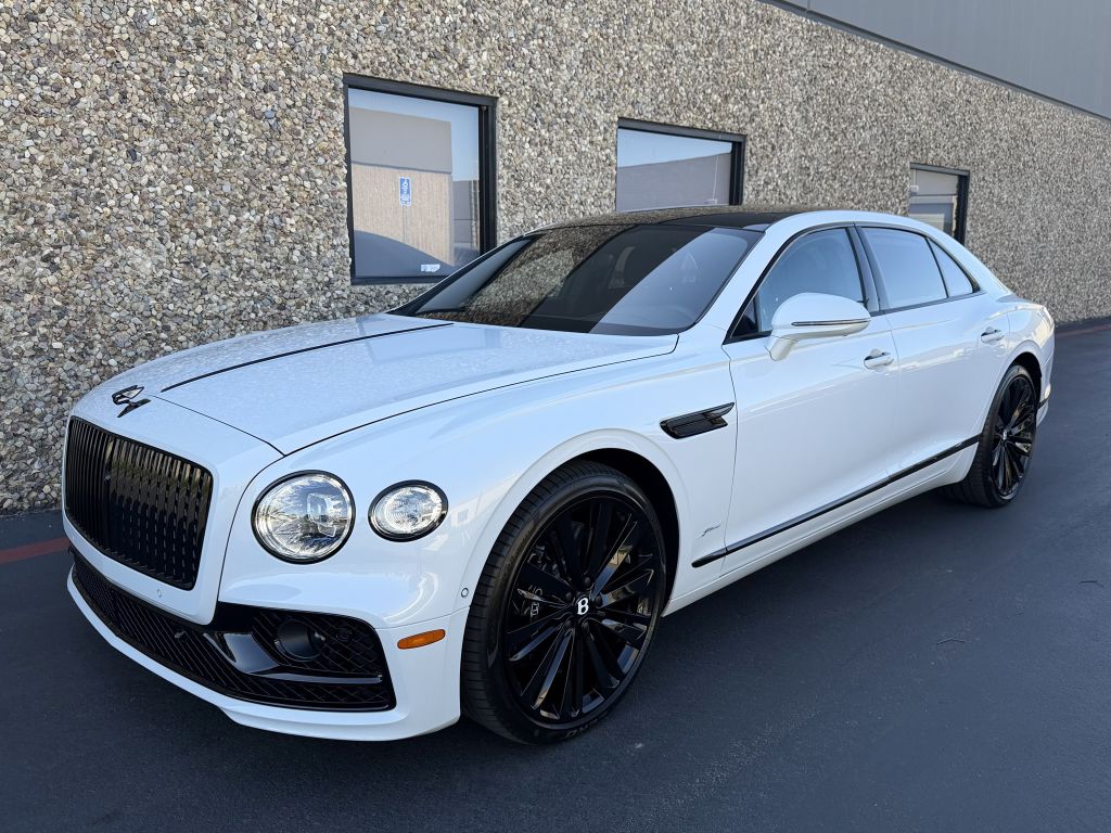 Photo 25 of this BENTLEY FLYING SPUR