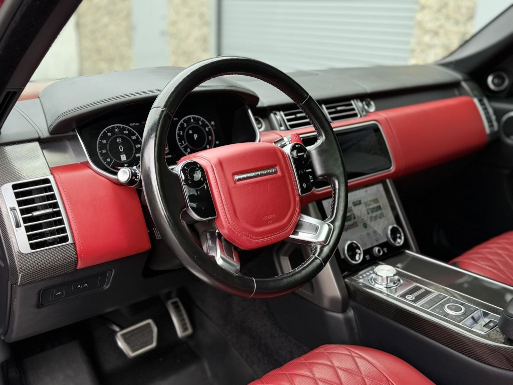 Photo 18 of this LAND ROVER RANGE ROVER