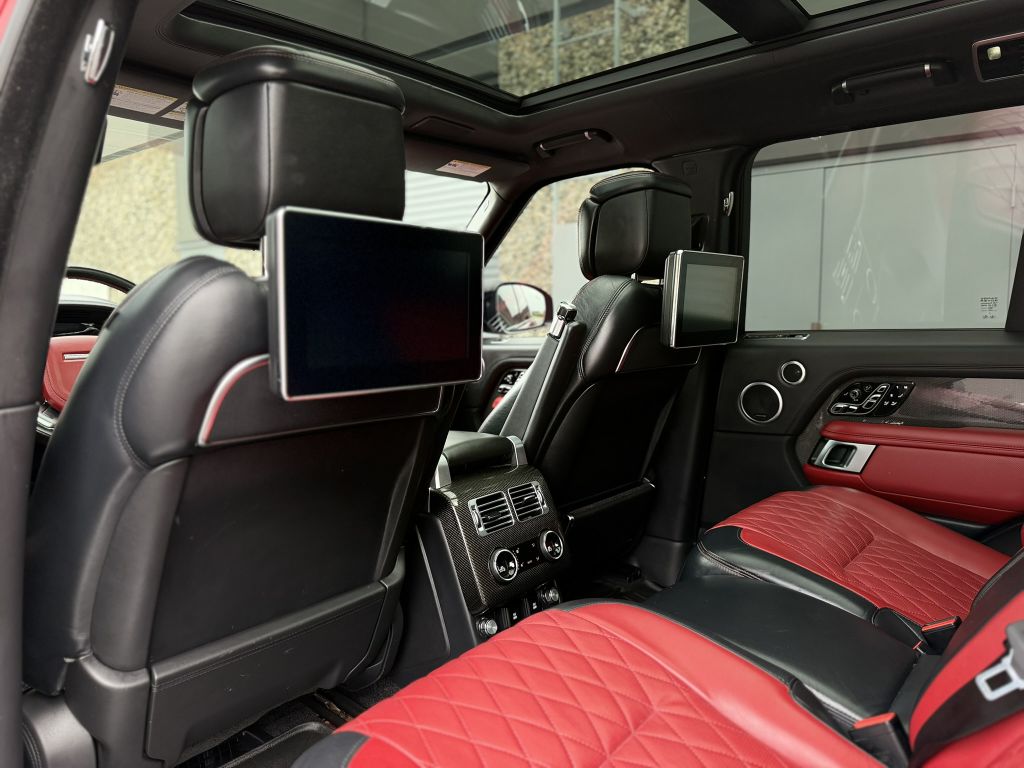 Photo 22 of this LAND ROVER RANGE ROVER