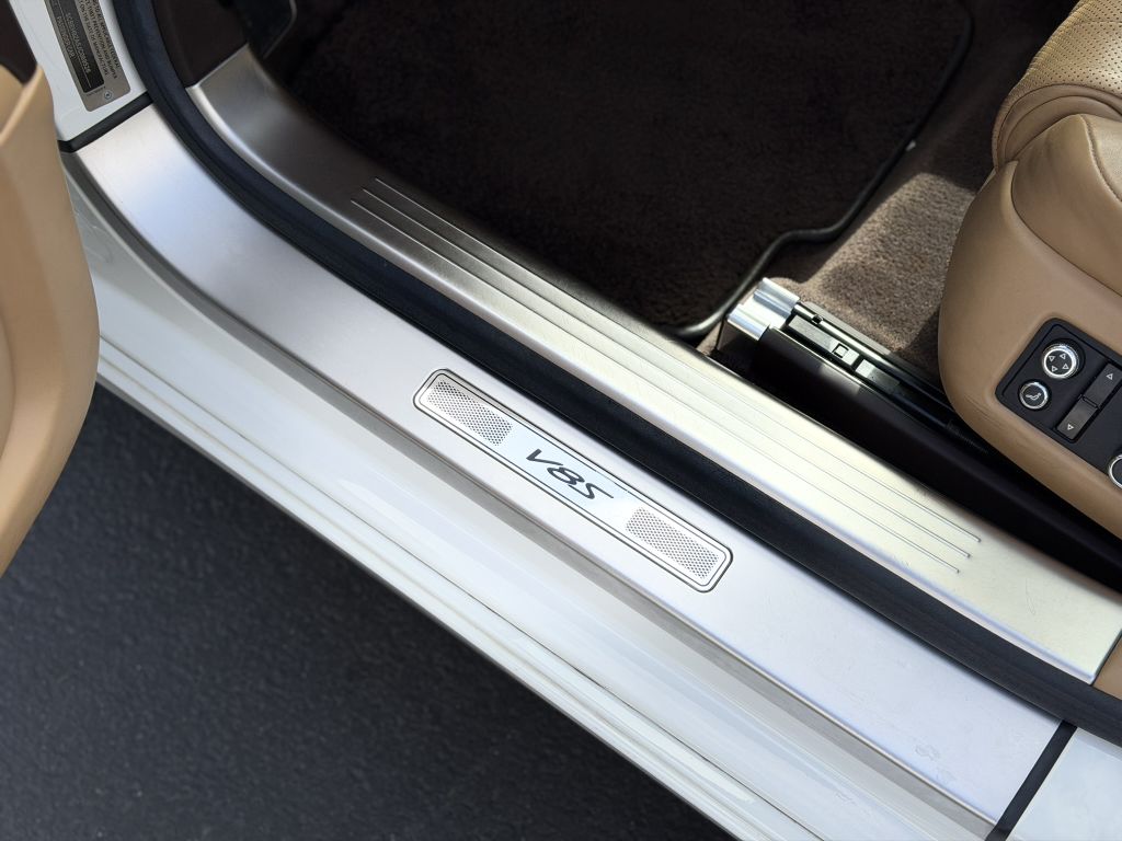 Photo 10 of this BENTLEY FLYING SPUR
