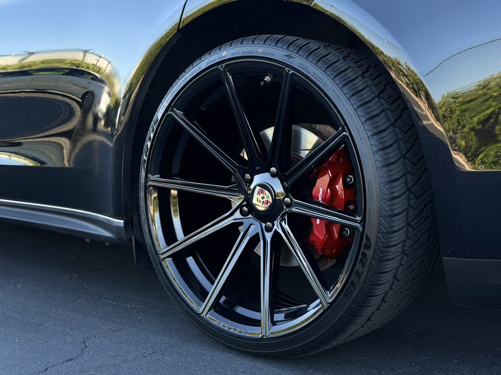 Photo 17 of this PORSCHE PANAMERA