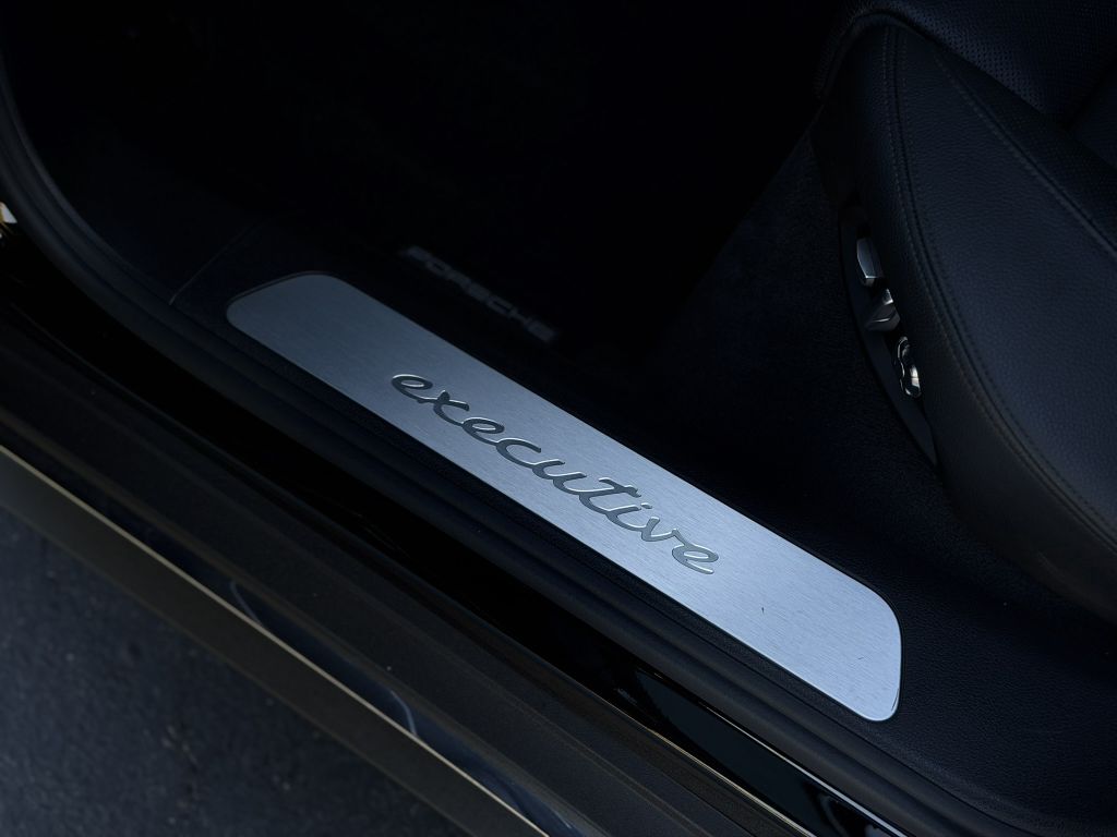 Photo 24 of this PORSCHE PANAMERA