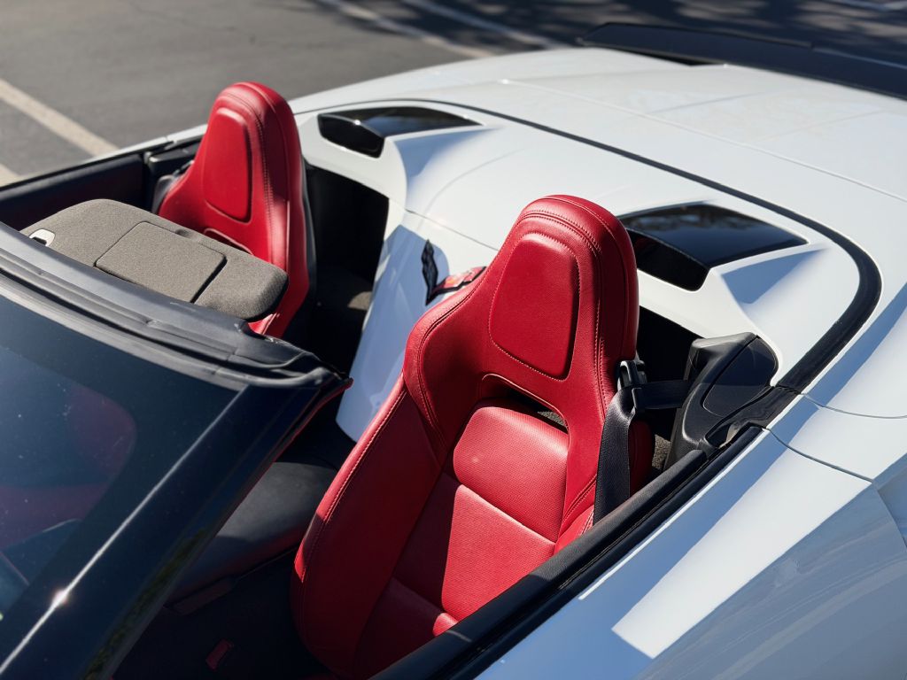 Photo 16 of this CHEVROLET CORVETTE