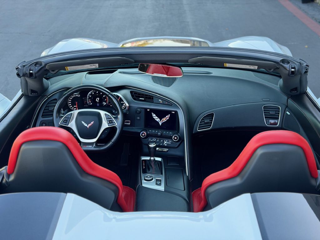 Photo 28 of this CHEVROLET CORVETTE