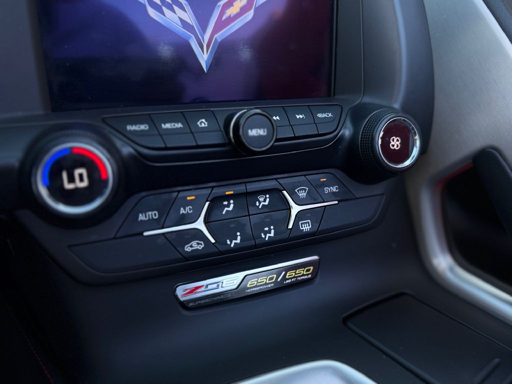 Photo 34 of this CHEVROLET CORVETTE