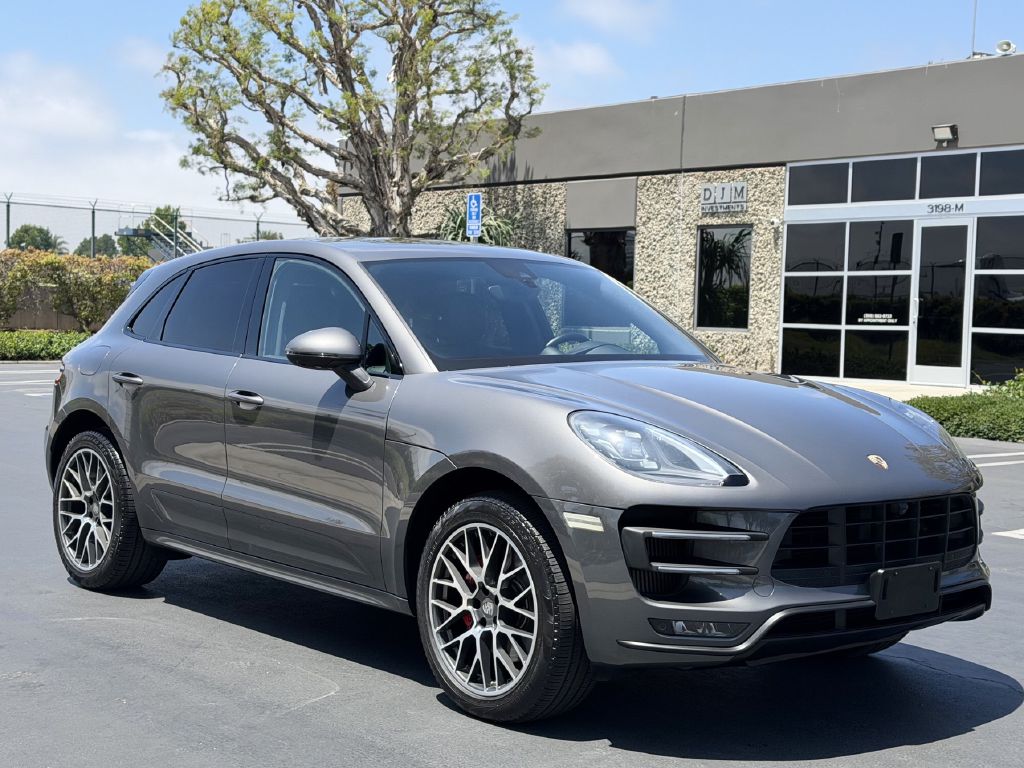 Photo 6 of this PORSCHE MACAN