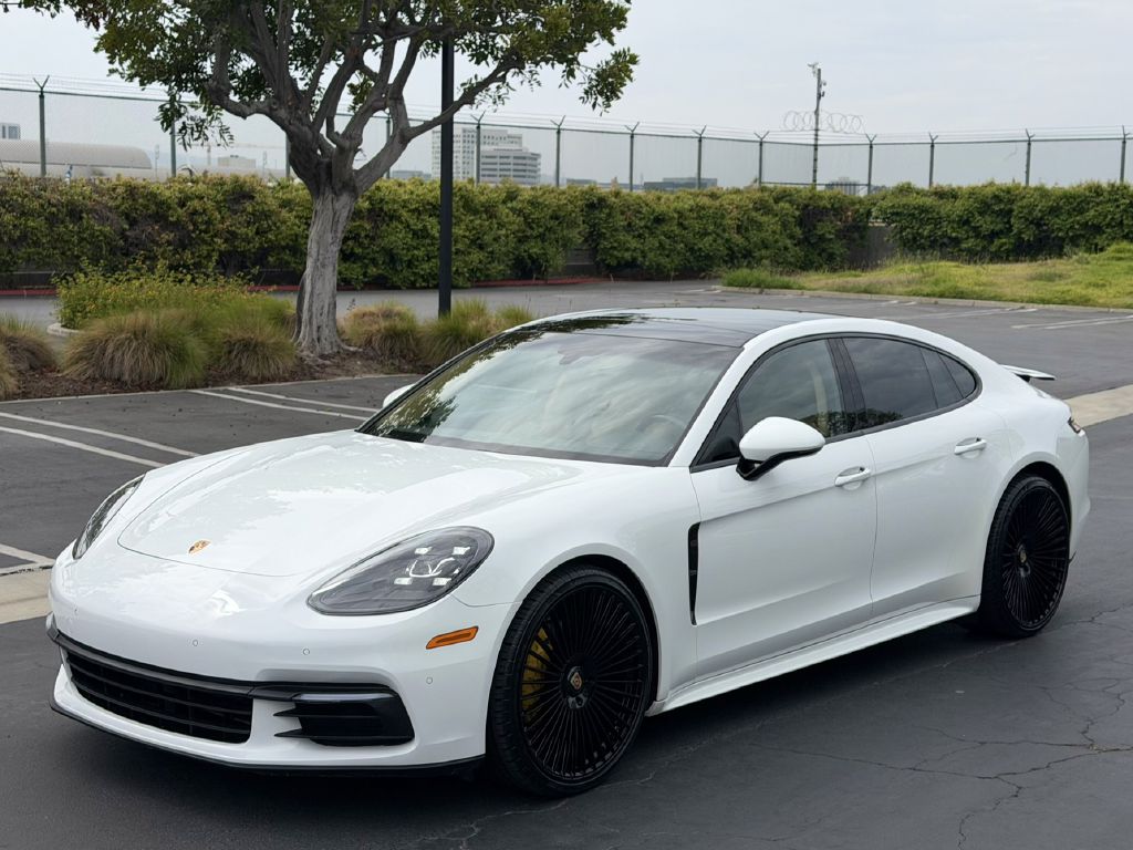 2018 PORSCHE PANAMERA