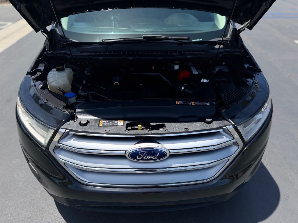 Photo 18 of this FORD EDGE