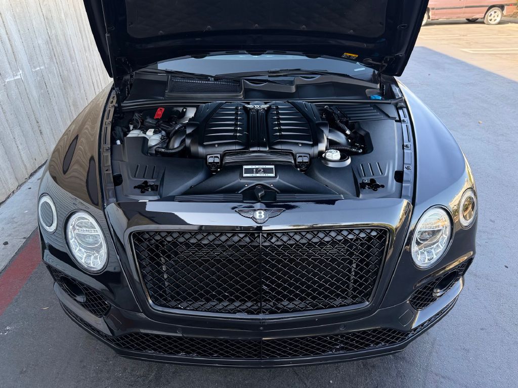Photo 21 of this BENTLEY BENTAYGA