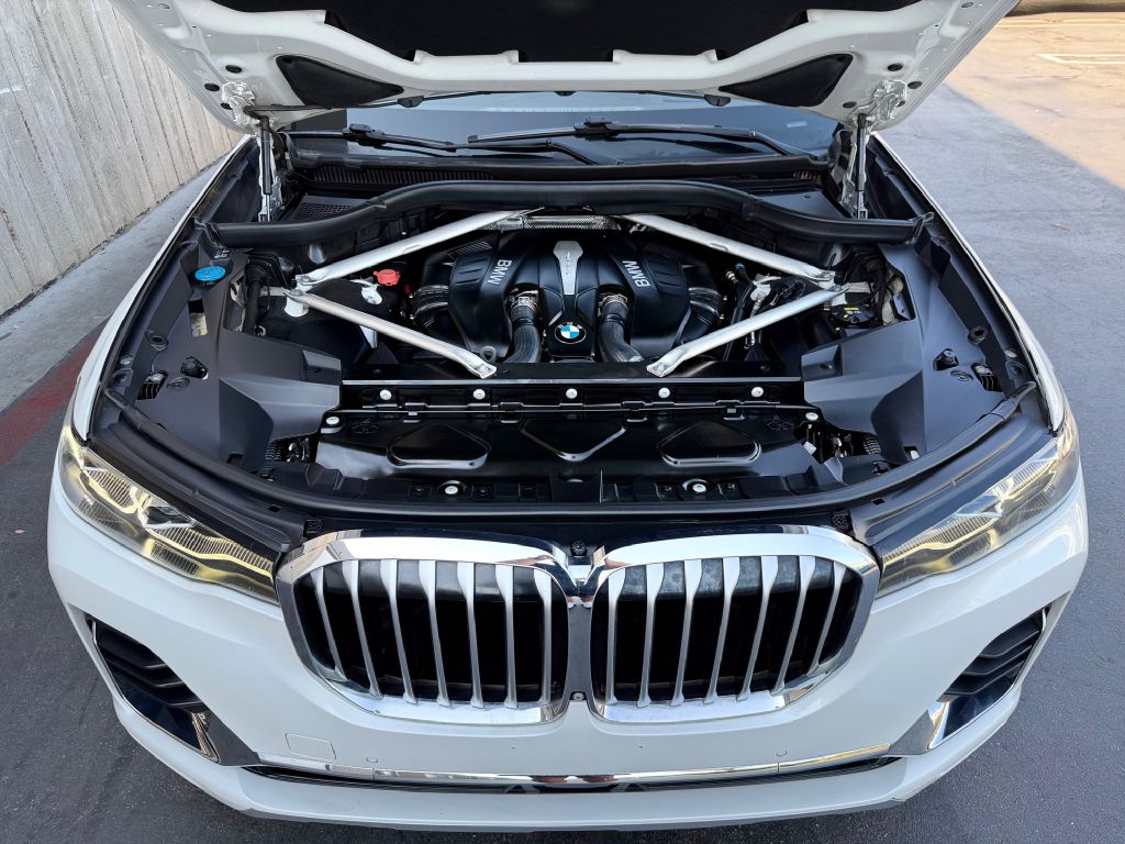 Photo 22 of this BMW X7