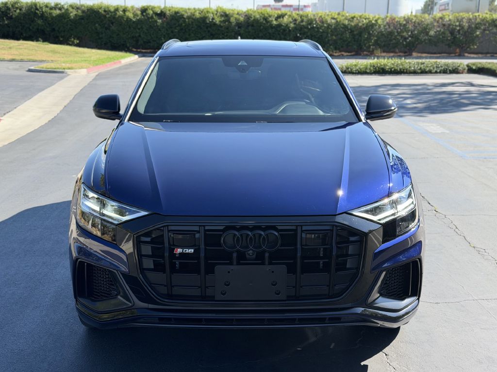 Photo 3 of this AUDI SQ8